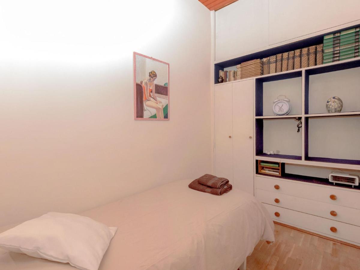 Apartment Eixample Esquerre Arago Rocafort By Interhome Barcelona Exterior photo