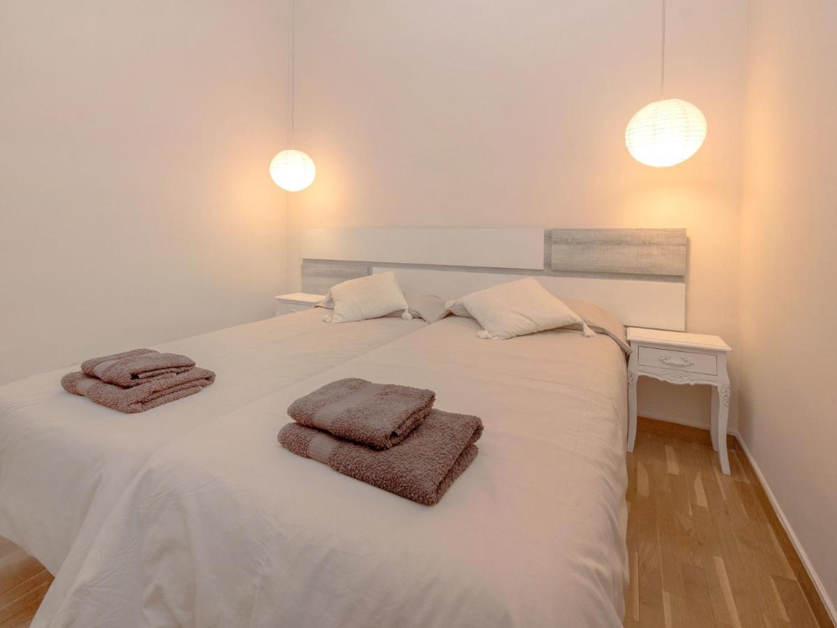 Apartment Eixample Esquerre Arago Rocafort By Interhome Barcelona Exterior photo